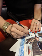 �������