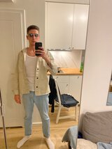 �����
